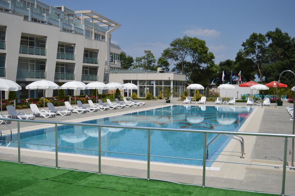 Black Sea Star Aparthotel โซโซโปล ภายนอก รูปภาพ