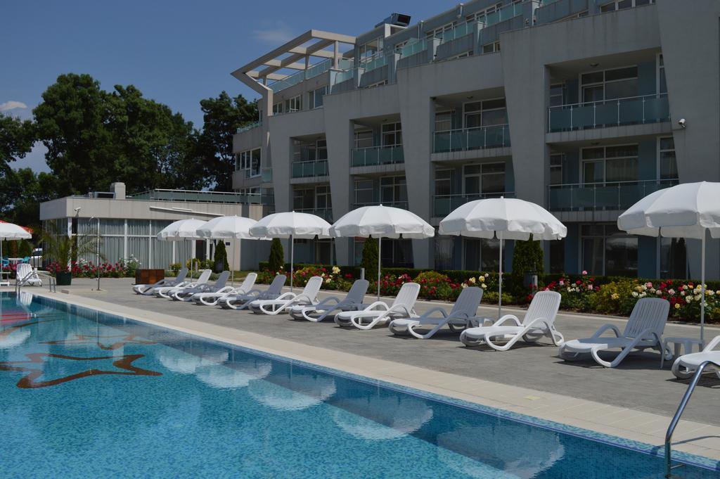Black Sea Star Aparthotel โซโซโปล ภายนอก รูปภาพ