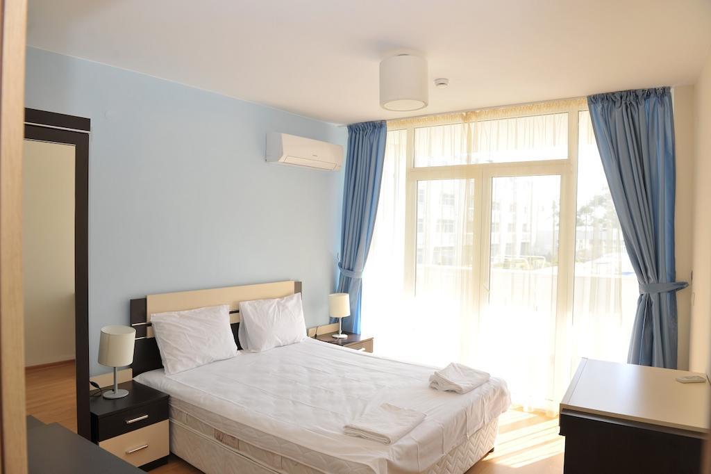 Black Sea Star Aparthotel โซโซโปล ภายนอก รูปภาพ