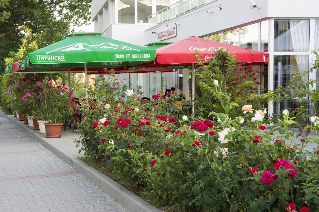 Black Sea Star Aparthotel โซโซโปล ภายนอก รูปภาพ