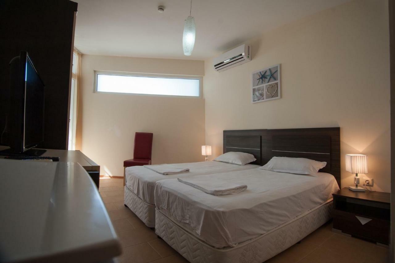 Black Sea Star Aparthotel โซโซโปล ภายนอก รูปภาพ